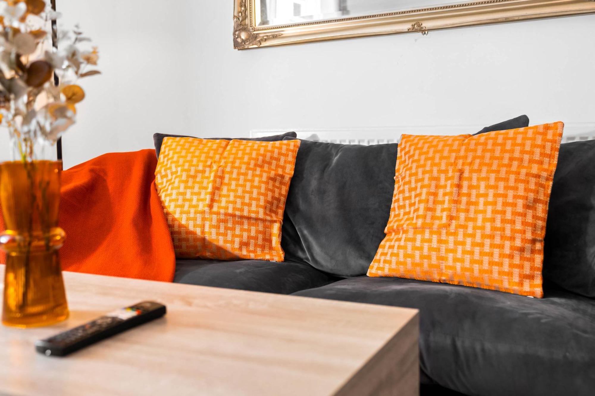 Luxury Apartment - Wolverhampton - Netflix - Smart Tv - Fast Wifi - 7Apc Kültér fotó