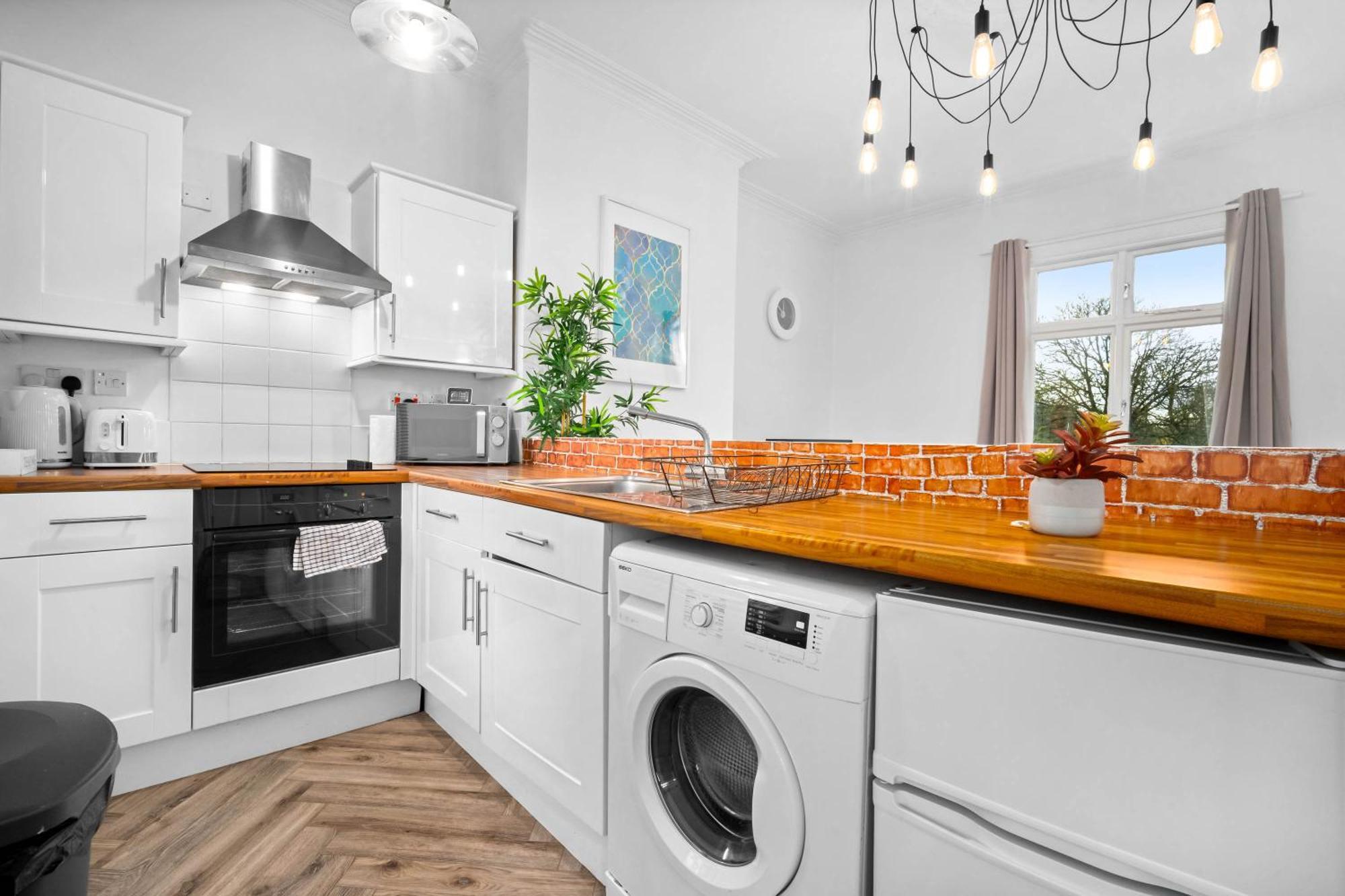 Luxury Apartment - Wolverhampton - Netflix - Smart Tv - Fast Wifi - 7Apc Kültér fotó