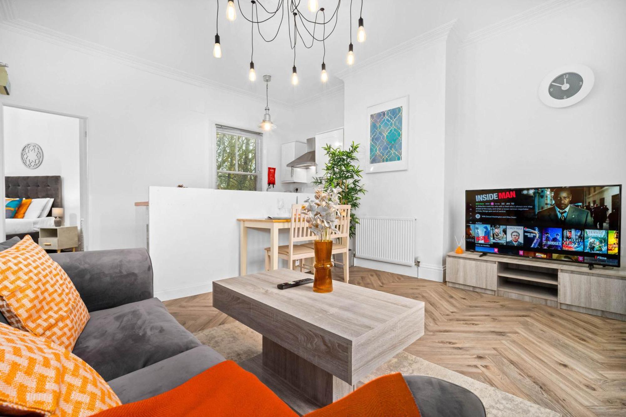 Luxury Apartment - Wolverhampton - Netflix - Smart Tv - Fast Wifi - 7Apc Kültér fotó